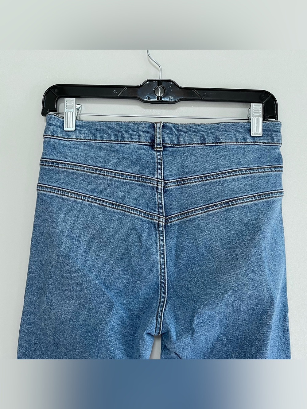Reformation High Rise Skinny Leg Jeans in Rhine Med Blue Wash (PO# 9843), sz 27 - Picture 5 of 9